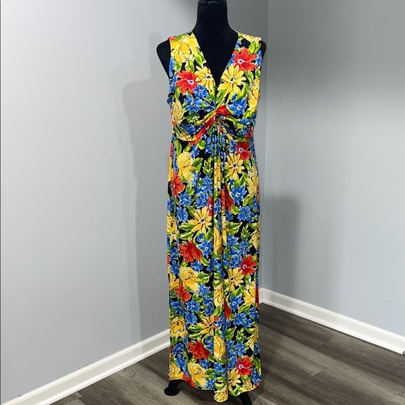 Rafaella Dresses & Skirts - Rafaella women’s size large floral pattern maxi dress with side slits stretchy